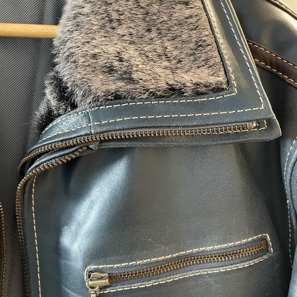 Leather jacket - Picture 2 of 14